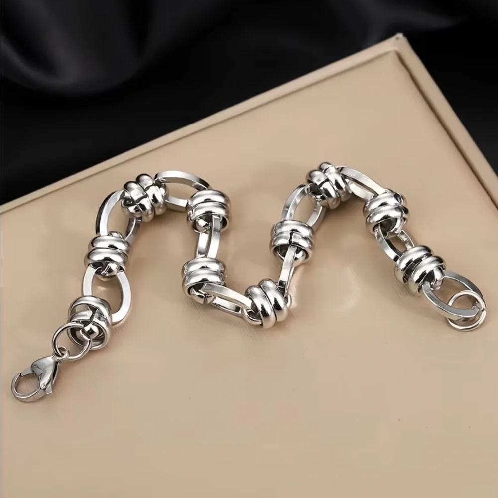 Solid 304 Stainless Steel Interlocking Link Bracelet | Unisex Silver Chain